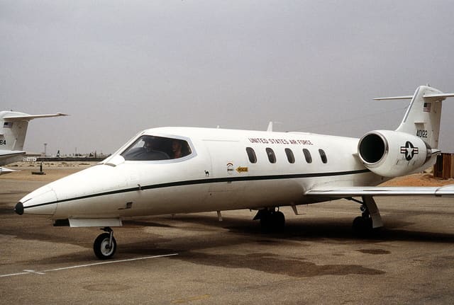  - Twin-engine aircraft