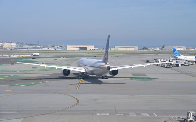N17963 - Boeing