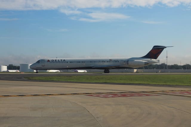 N937DL - Aircraft