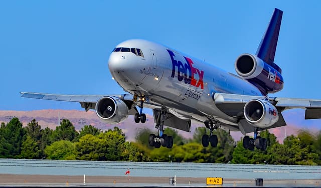 N320FE - Douglas