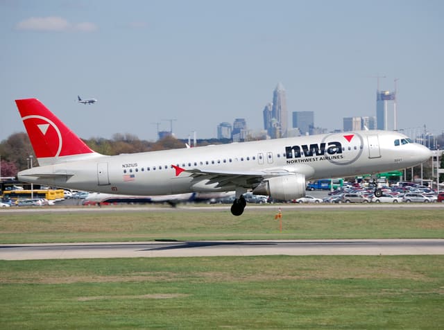 N321US - Airbus