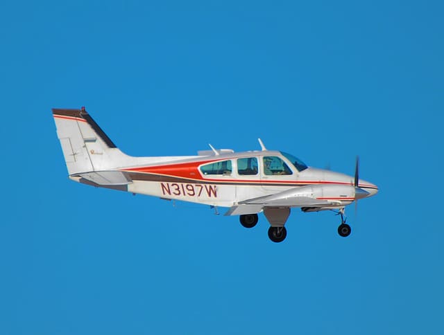 N3197W - Beechcraft