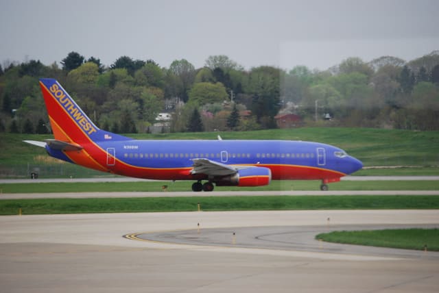N311SW - Boeing