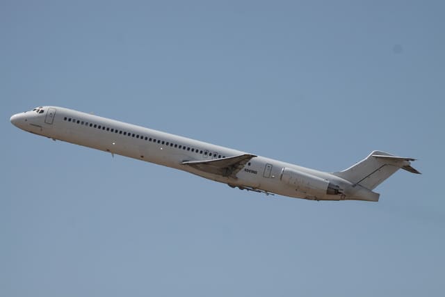 N969NS - Twin-engine aircraft