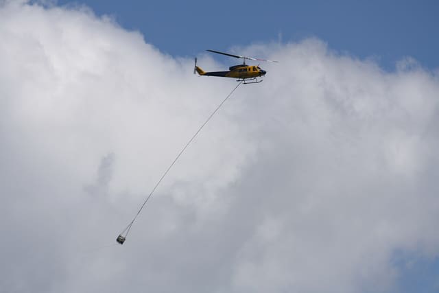 N1073W - Helicopter