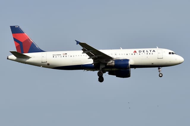 N328NW - Airbus