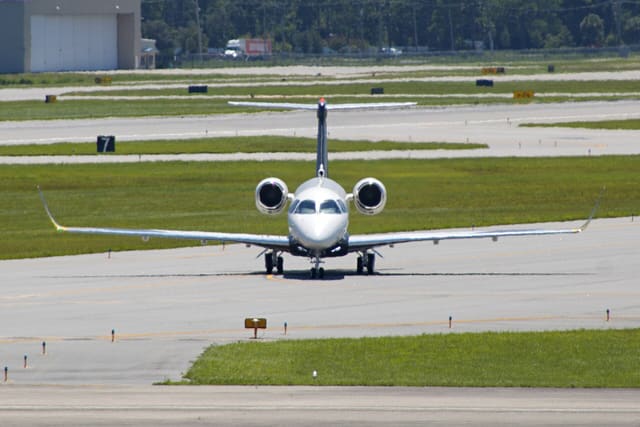 N340FX - Business jet