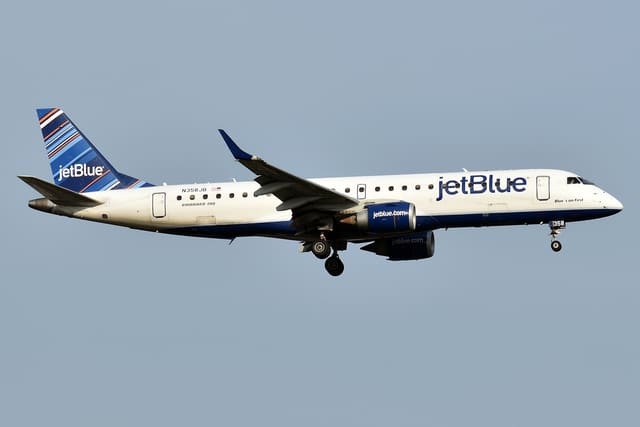 N358JB - Embraer