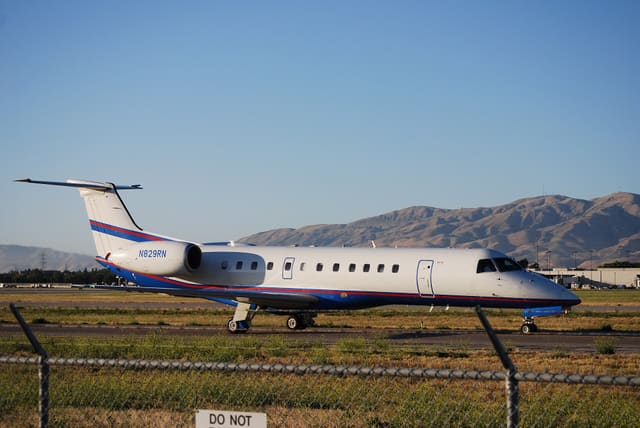 N829RN - Business jet