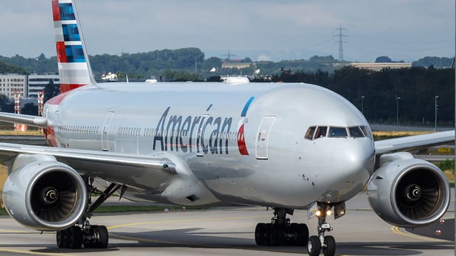 N771AN - Twin-engine aircraft