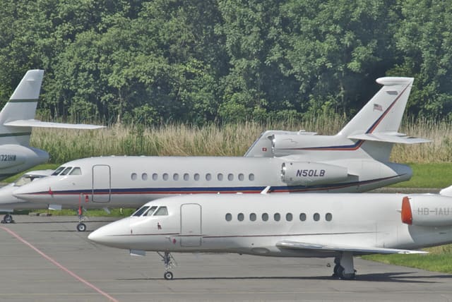 N50LB - Business jet