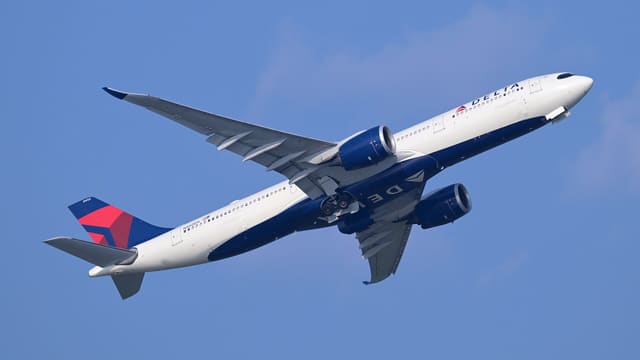 N402DX - Airbus