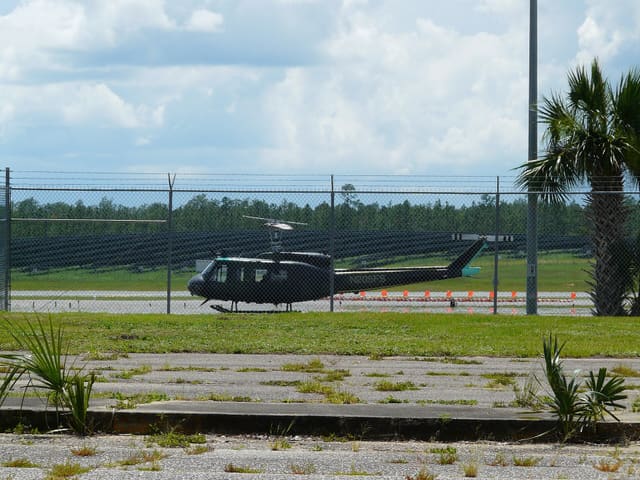 N205FS - Helicopter