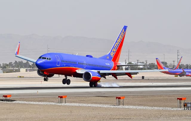 N284WN - Boeing