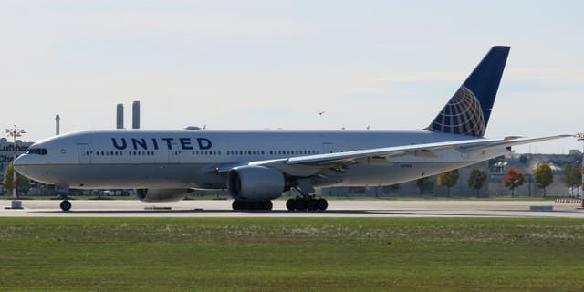 N219UA - Boeing