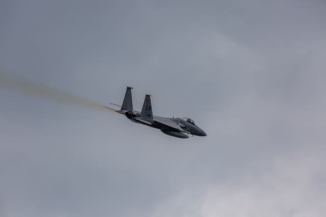  - Twin-engine aircraft