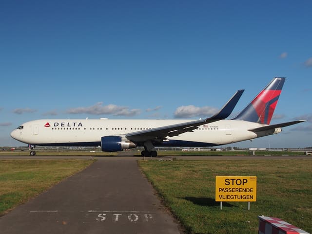 N198DN - Boeing