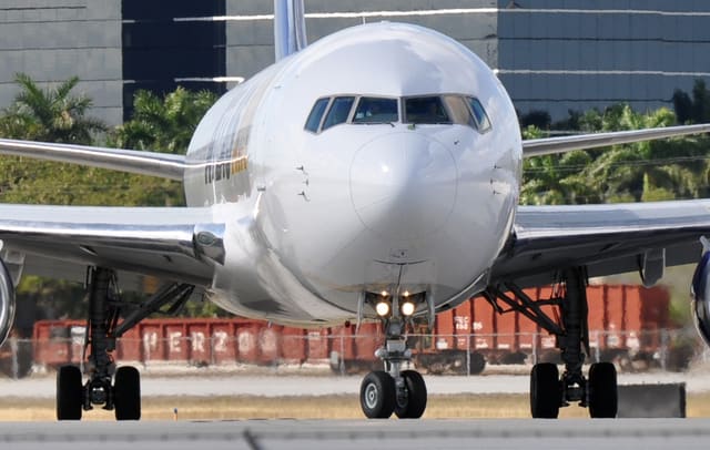 N641GT - Twin-engine aircraft