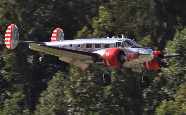 N21FS - Beechcraft