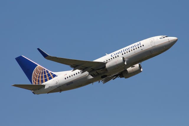 N16732 - Boeing