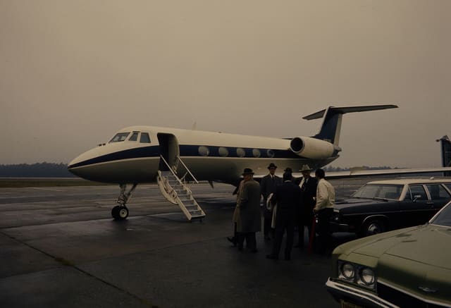 N1929Y - Business jet