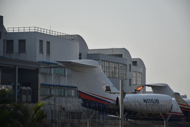 N111UB - Business jet