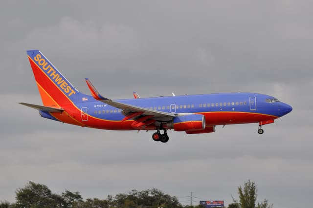 N716SW - Boeing