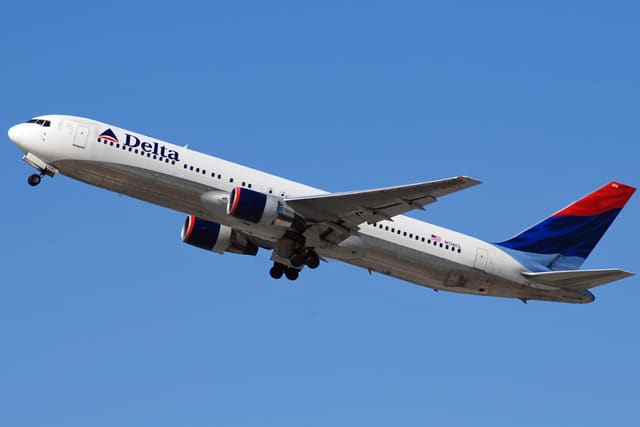 N136DL - Boeing
