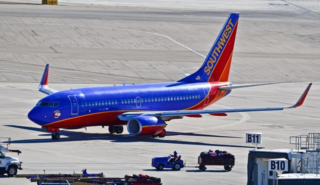 N742SW - Boeing