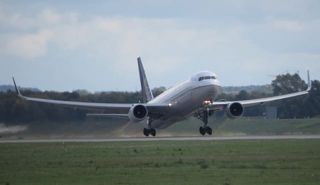 N654UA - Boeing