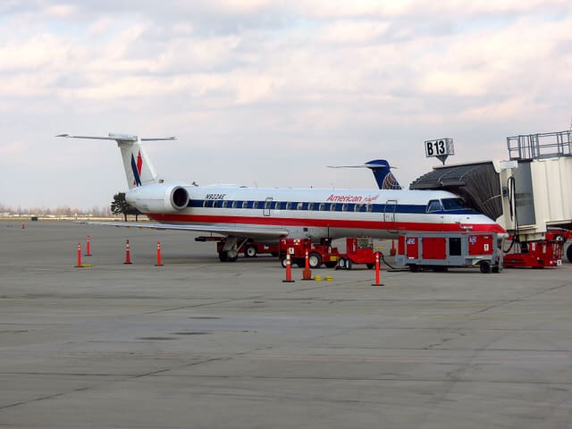 N922AE - Embraer