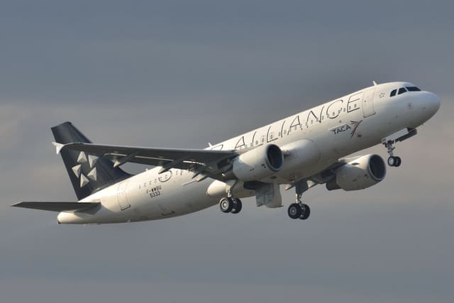 N689TA - Airbus