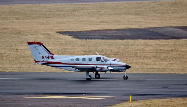 N44NE - Cessna