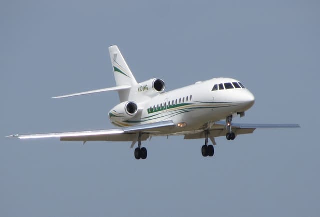 N900MG - Business jet