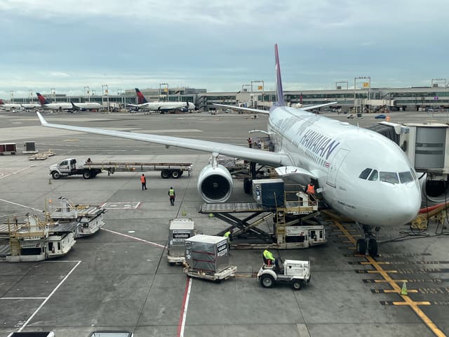N381HA - Airbus
