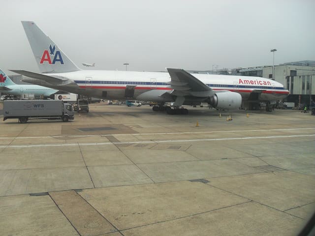 N773AN - Twin-engine aircraft