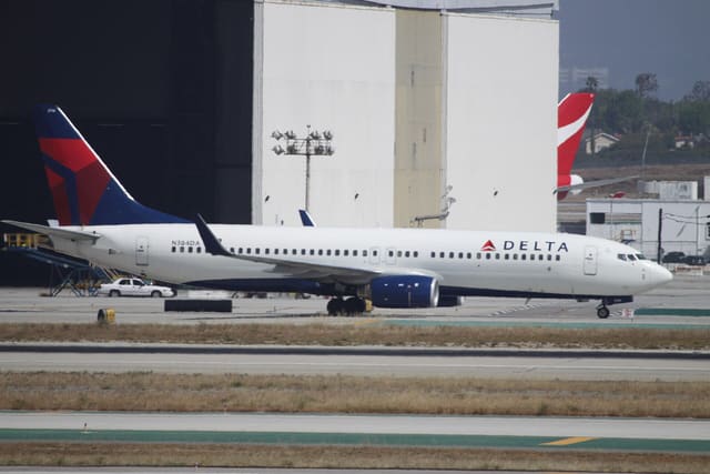 N384DA - Boeing