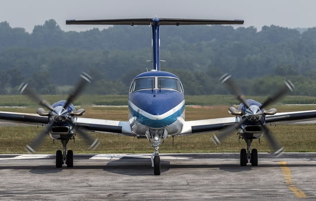 N68RF - Beechcraft