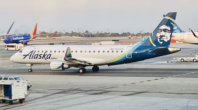 N173SY - Embraer