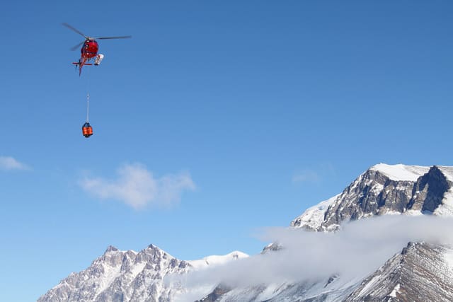 N4031L - Helicopter