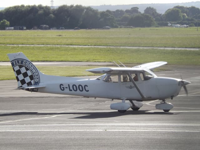 G-LOOC - Cessna