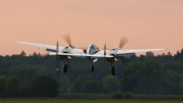 N25Y - Lockheed