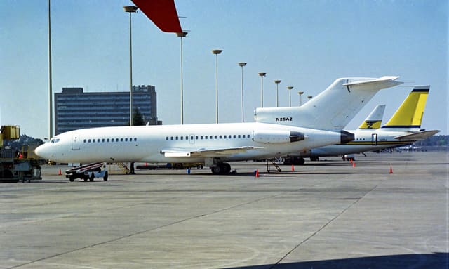 N25AZ - Boeing