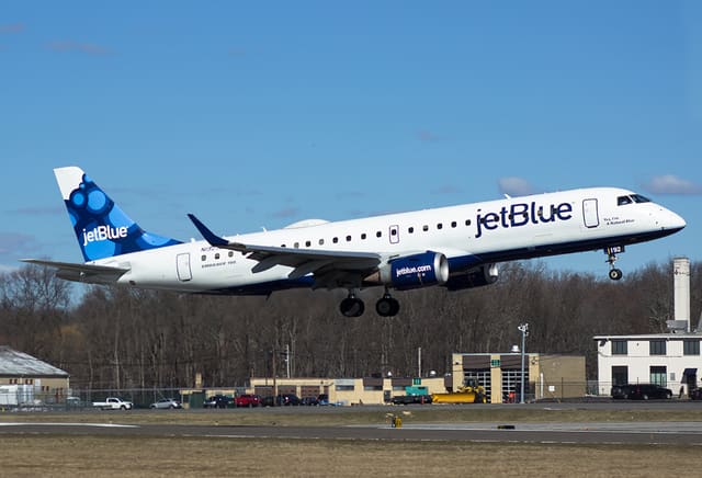 N192JB - Embraer