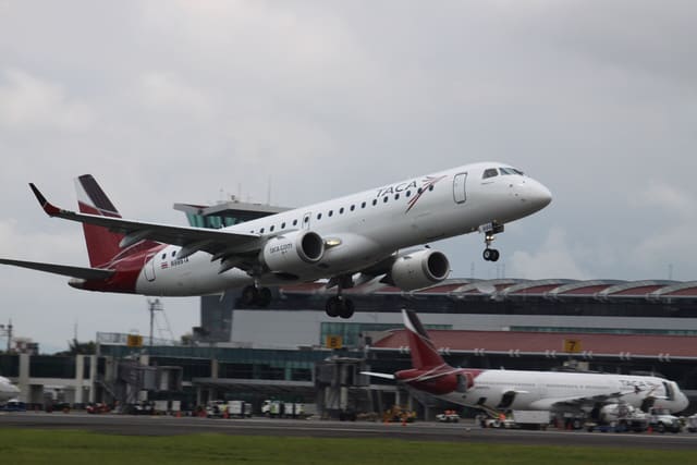 N986TA - Embraer
