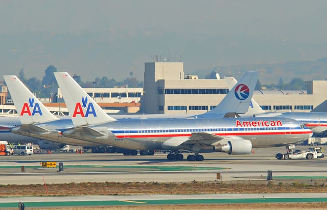 N319AA - Boeing