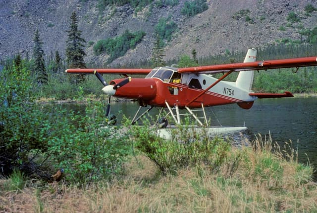 N754 - Aircraft