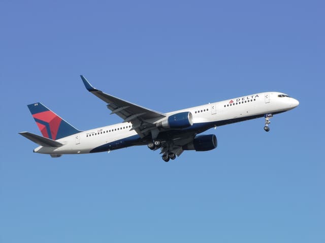 N672DL - Boeing