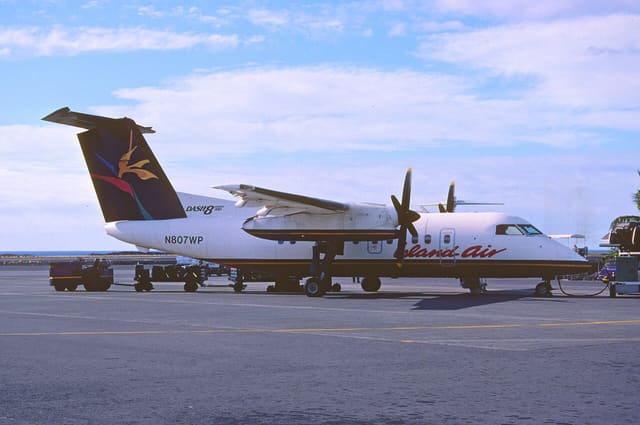 N807WP - Twin-engine aircraft