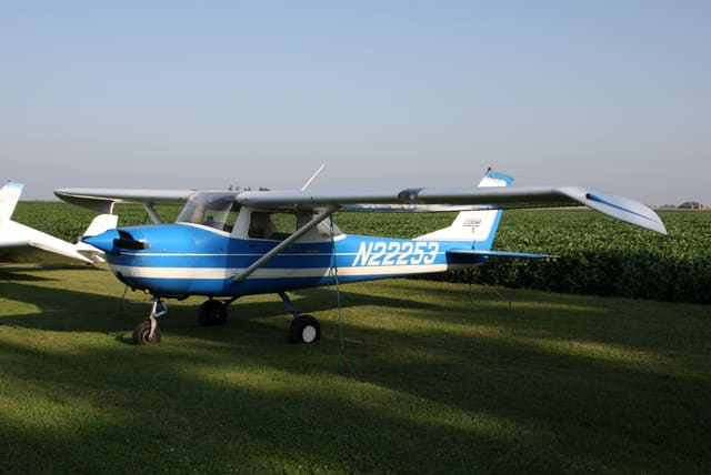 N22253 - Cessna